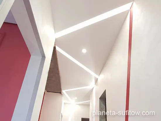 inspiracje na sufit dla korytarzu