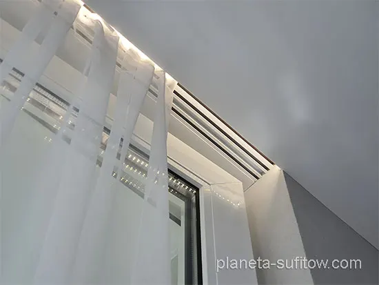 karnisz sufitowy wpuszczany